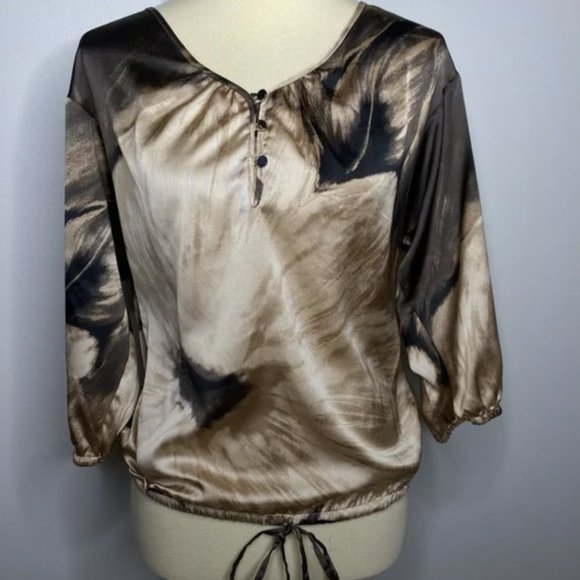 White House Black Market Tops - WHBM Taupe/Ivory satin top with waist tie Size X Small